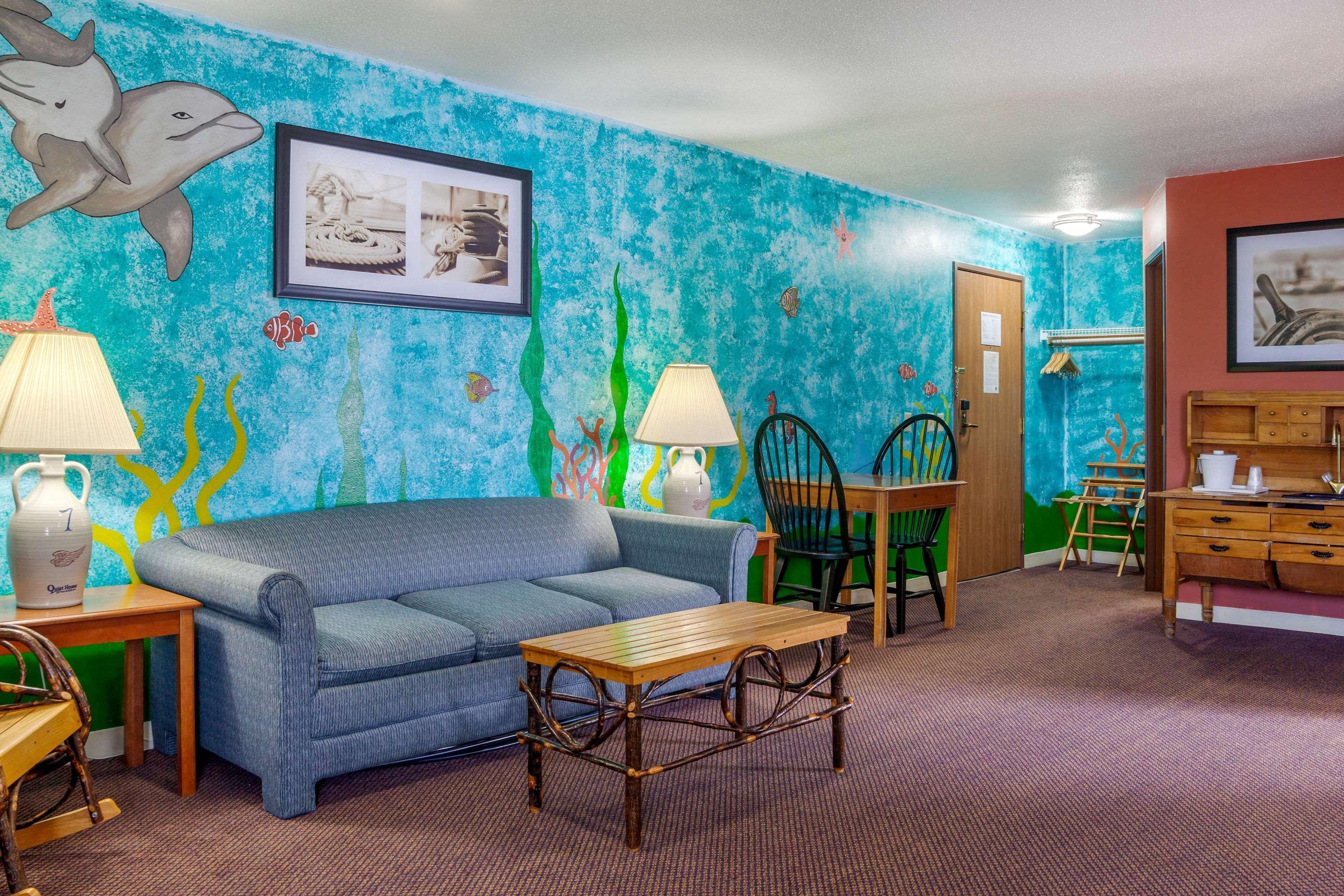 Quality Inn & Suites Prairie du Chien Exterior photo